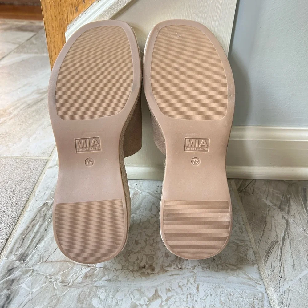 NWOB MIA Palma Limited Edition Women's Espadrille Platform Wedge Sandals, 7.5